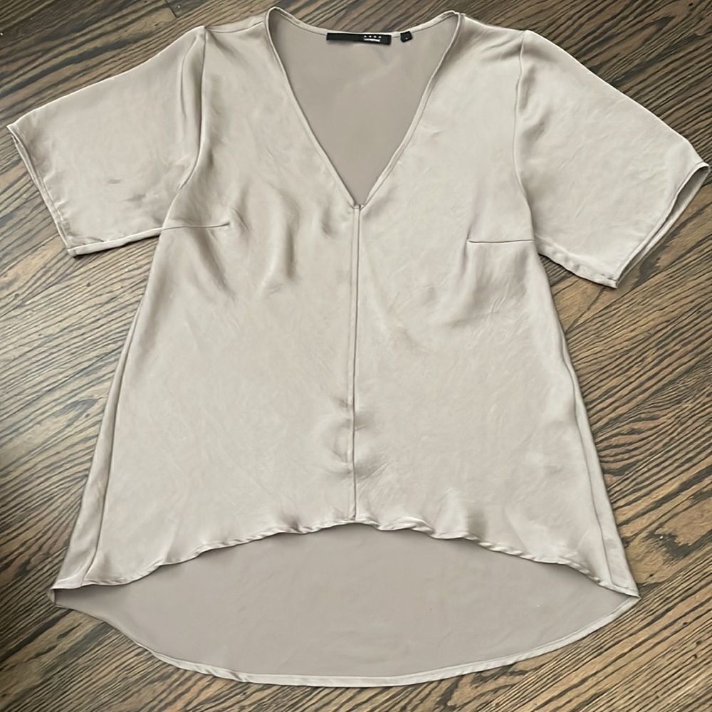 Anna Catherine Gray Silver Sheen Drape Sleeve Shirt - Size Large